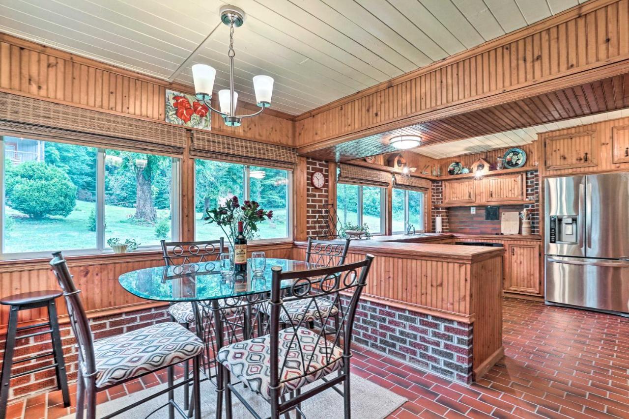 Serene Misty Vale Home With Game Room, Grill! Клейтън Екстериор снимка